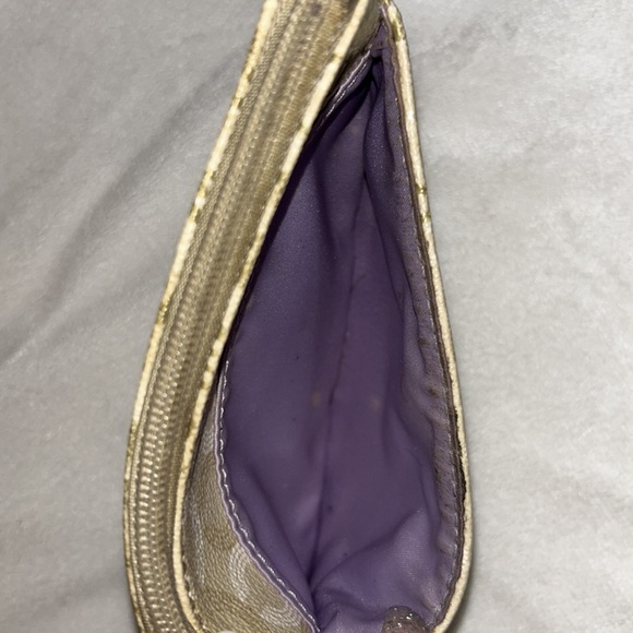 (4 for $80) Coach Waverly Heart Wristlet 🤍💛 - Picture 6 of 10